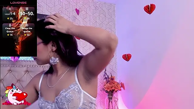 Snapshot of MeganRosseX chatting on 02-20-26, 05:04 MeganRosseX online show from 02-20-26, 05:04