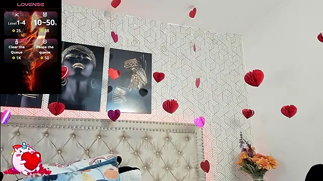 Snapshot of MeganRosseX chatting on 02-13-26, 05:13 MeganRosseX online show from 02-13-26, 05:13