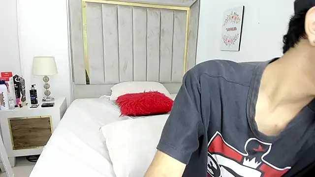 julian xx online show from 01-06-26, 07:29