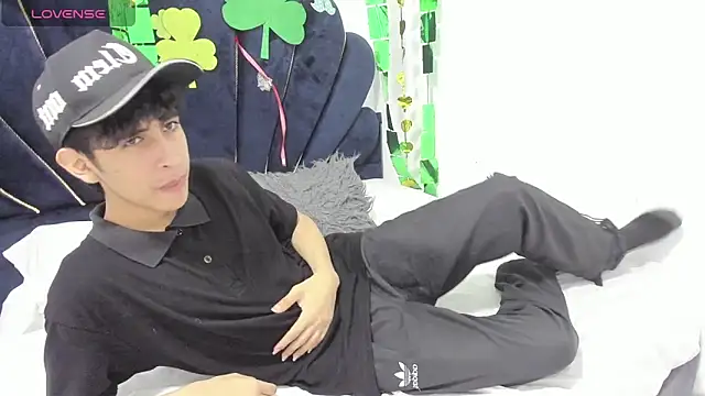 julian xx online show from 03-03-26, 09:00