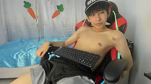 julian xx online show from 04-10-26, 07:10