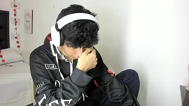 julian xx online show from 02-27-26, 07:35