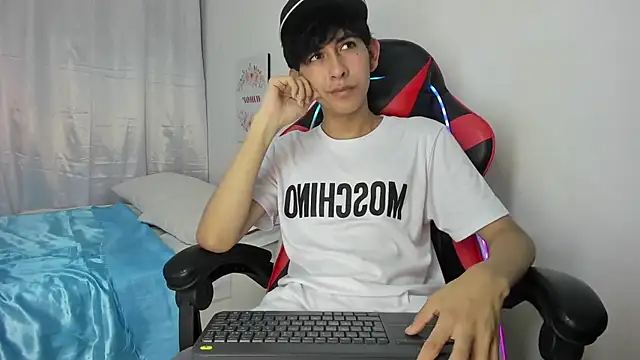 julian xx online show from 04-30-26, 07:10