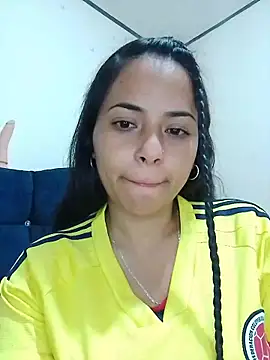 Snapshot of Maliha_21 chatting on 07-08-26, 01:41 Maliha 21 online show from 07-08-26, 01:41