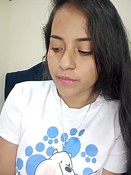 Snapshot of Maliha_21 chatting on 07-14-26, 02:05 Maliha 21 online show from 07-14-26, 02:05