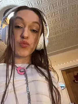 SultryEroticSlut online show from 02-15-26, 01:21