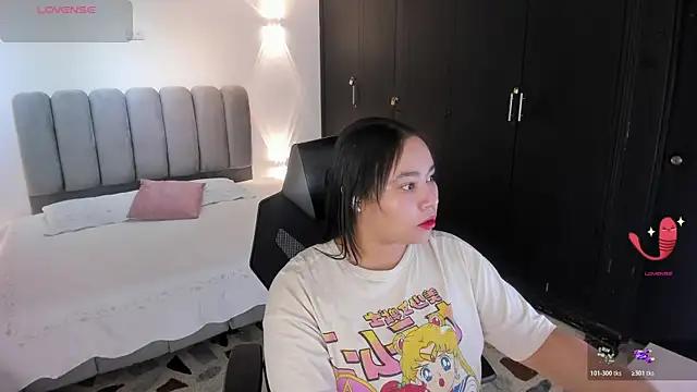 ThaliaBrookss  online show from 07-19-26, 04:32