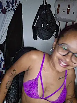 Snapshot of SHARON_ROSS25 chatting on 01-15-26, 02:37 SHARON ROSS25 online show from 01-15-26, 02:37