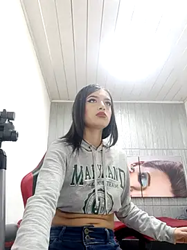 honeyluxe  online show from 02-27-26, 04:23