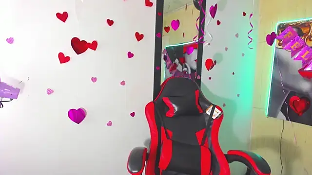 honeyluxe  online show from 03-11-26, 04:06