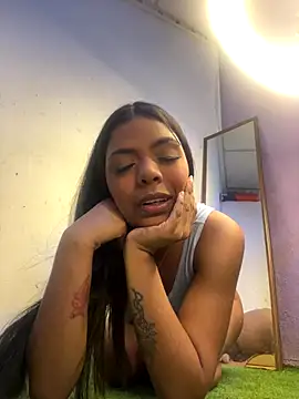 angierosse01 online show from 01-06-26, 06:50