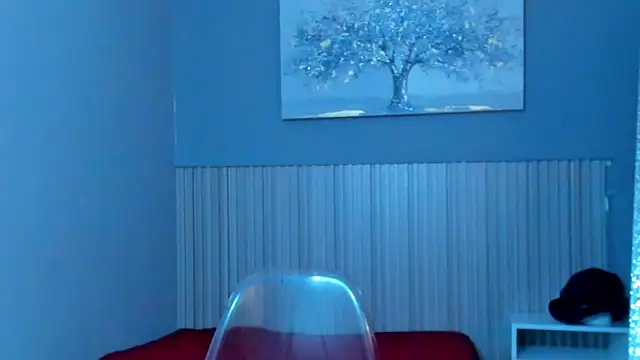 Snapshot of vicky_fant4sy chatting on 05-19-26, 01:51 vicky fant4sy online show from 05-19-26, 01:51