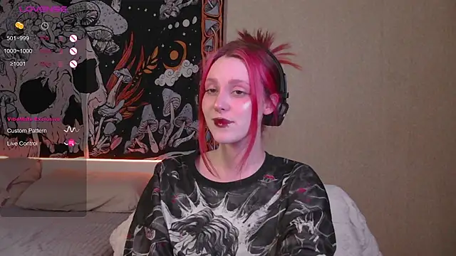 Snapshot of Mine_Doll chatting on 05-30-26, 04:45 Mine Doll online show from 05-30-26, 04:45