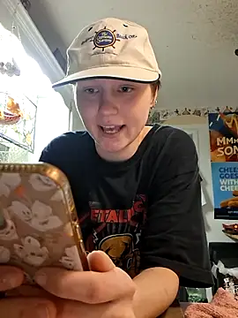 SugarNCinnamon online show from 04-10-26, 01:12