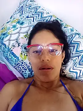 Snapshot of Elizabeth_manzon chatting on 06-11-26, 06:32 Elizabeth manzon online show from 06-11-26, 06:32