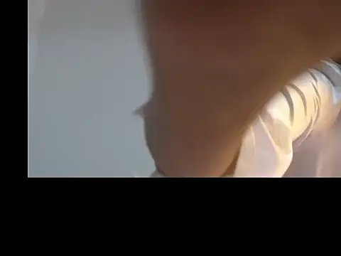 Elizabeth manzon online show from 04-10-26, 01:29