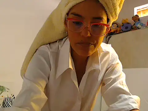 Snapshot of Elizabeth_manzon chatting on 07-16-26, 07:55 Elizabeth manzon online show from 07-16-26, 07:55