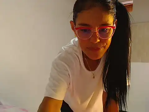 Elizabeth manzon online show from 05-19-26, 10:39