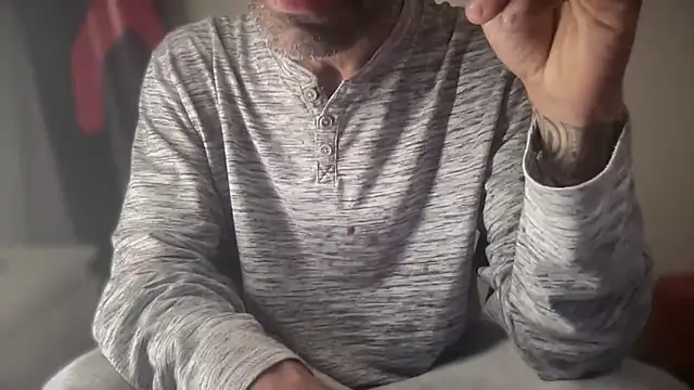 Snapshot of JSYMON chatting on 02-21-26, 12:18 JSYMON online show from 02-21-26, 12:18