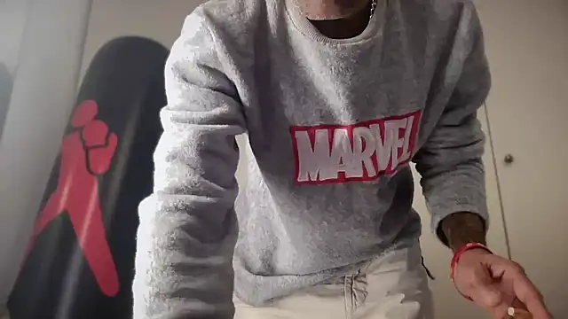 Snapshot of JSYMON chatting on 02-04-26, 09:32 JSYMON online show from 02-04-26, 09:32