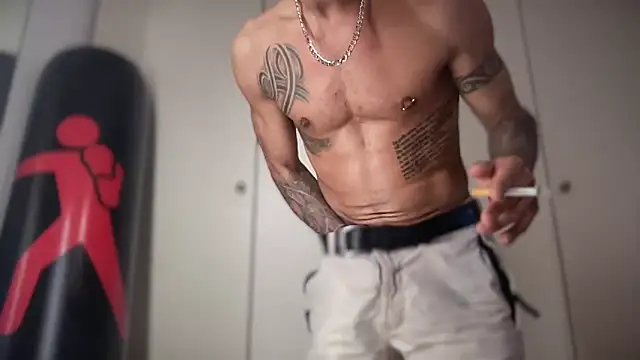 Snapshot of JSYMON chatting on 02-05-26, 06:04 JSYMON online show from 02-05-26, 06:04