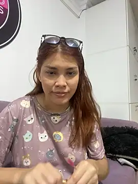 CrystalFairy007 online show from 04-11-26, 03:47