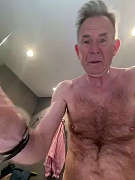 Pierre4tjyxx online show from 04-10-26, 04:30