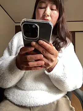 Snapshot of 69_yuna_69 chatting on 01-11-26, 04:52 69 yuna 69 online show from 01-11-26, 04:52