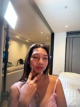 Snapshot of iamyunasky@xh chatting on 01-05-26, 10:46 iamyunaskyxh online show from 01-05-26, 10:46