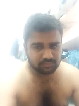 Snapshot of handsomeboy1414 chatting on 05-12-26, 03:29 handsomeboy1414 online show from 05-12-26, 03:29