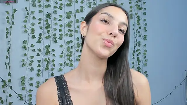 Snapshot of stella_torres chatting on 01-14-26, 04:38 stella torres online show from 01-14-26, 04:38