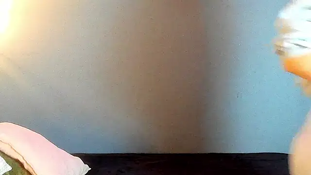 Kira Exe  online show from 04-13-26, 11:36