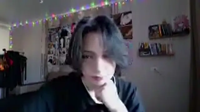 Snapshot of LxayBloom chatting on 01-16-26, 09:57 LxayBloom online show from 01-16-26, 09:57