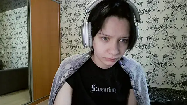 LxayBloom online show from 03-12-26, 06:17