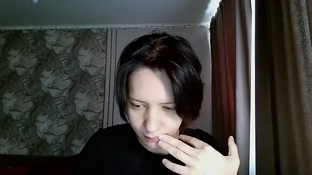 Snapshot of LxayBloom chatting on 02-20-26, 08:38 LxayBloom online show from 02-20-26, 08:38