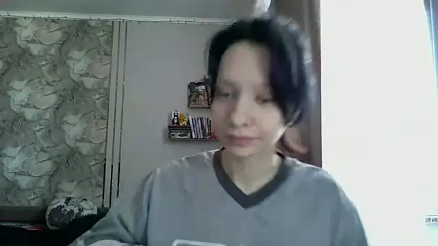 Snapshot of LxayBloom chatting on 02-13-26, 08:36 LxayBloom online show from 02-13-26, 08:36