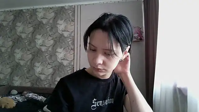 Snapshot of LxayBloom chatting on 02-09-26, 08:45 LxayBloom online show from 02-09-26, 08:45