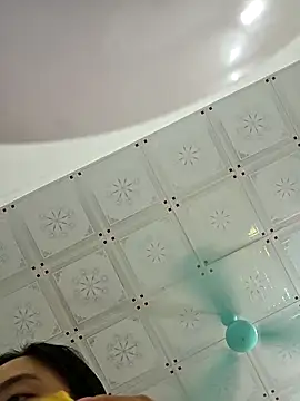 moon baby99 online show from 04-05-26, 10:00