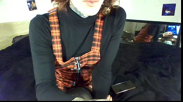 Snapshot of gracelustxx chatting on 02-25-26, 04:51 gracelustxx online show from 02-25-26, 04:51