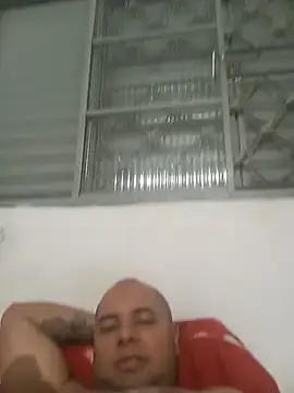 Snapshot of casalcurioso018int chatting on 07-10-26, 01:27 casalcurioso018int online show from 07-10-26, 01:27