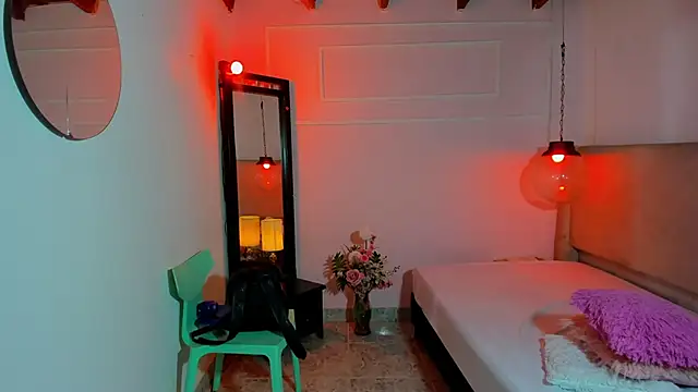 ZoeFox5 online show from 02-07-26, 11:29