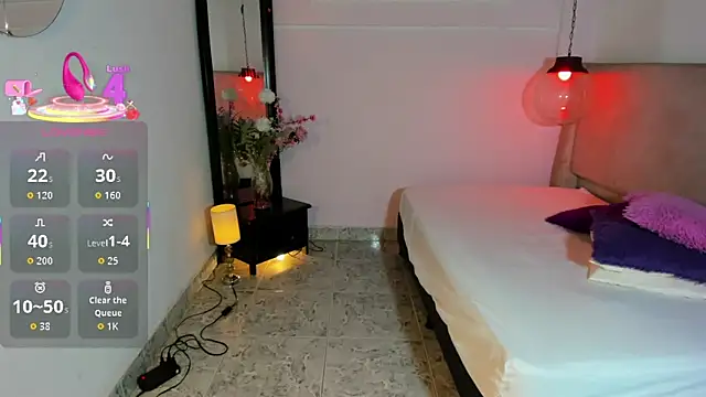 ZoeFox5 online show from 02-14-26, 11:32