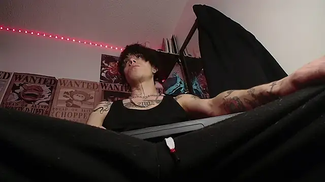 Anhony Muscle online show from 02-05-26, 05:31