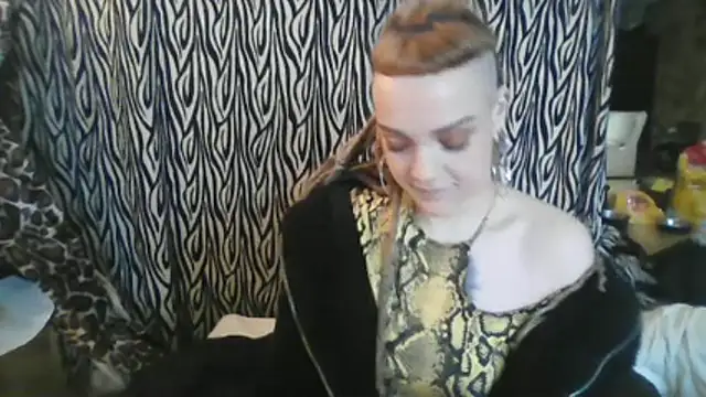 Snapshot of spiralhokkaido23 chatting on 01-11-26, 10:44 spiralhokkaido23 online show from 01-11-26, 10:44