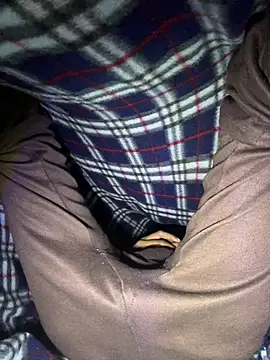 HotDady69690 online show from 01-11-26, 06:37