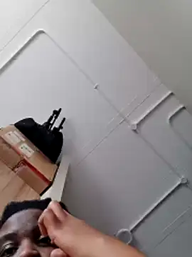 Snapshot of princess-boobz chatting on 03-21-26, 10:42 princess-boobz online show from 03-21-26, 10:42