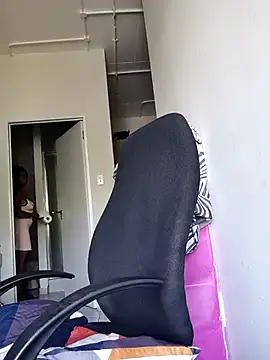 Snapshot of princess-boobz chatting on 03-17-26, 05:54 princess-boobz online show from 03-17-26, 05:54