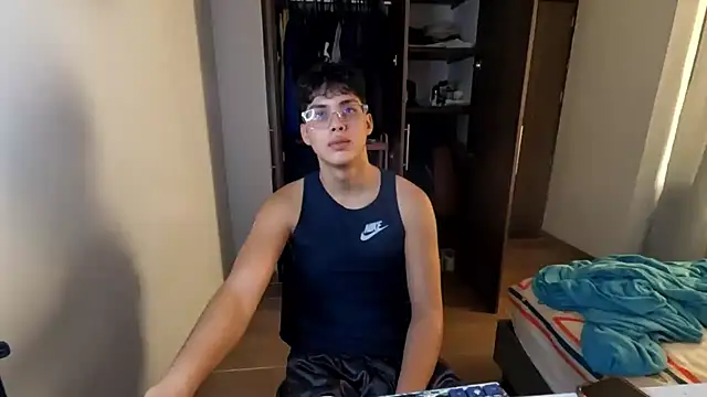 Snapshot of jxbiggy chatting on 01-12-26, 06:26 jxbiggy online show from 01-12-26, 06:26