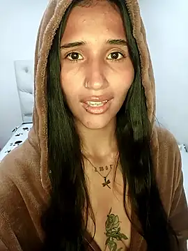 Aria Maeh online show from 01-11-26, 04:25