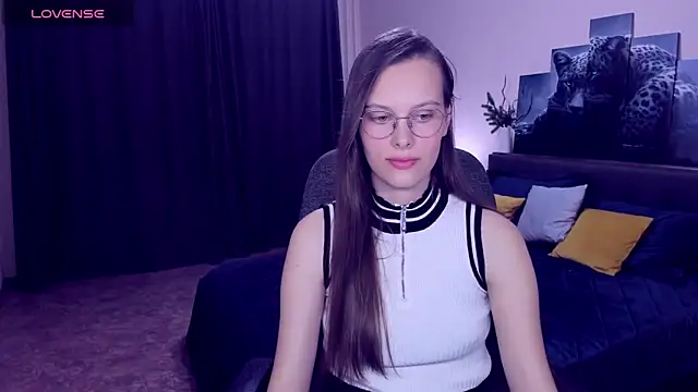 AyumiBlossom online show from 03-30-26, 04:52